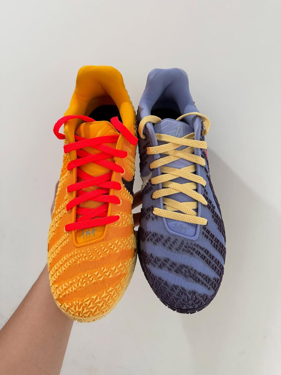 JustFreshKicks tweet media