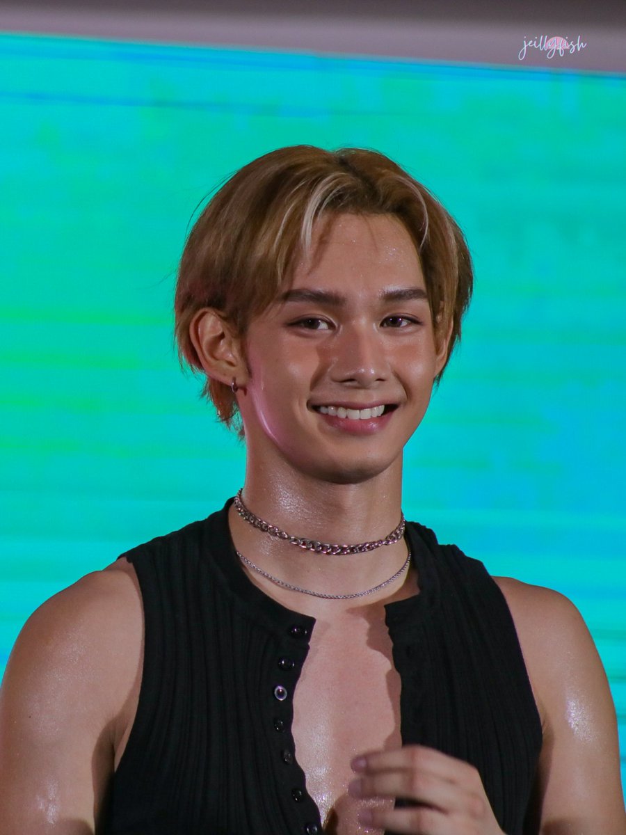 062125 #VXON_Vince at KPOP Playground 

VXON AT KPOP PLAYGROUND
<a href="/vxonofficial/">VXON</a> #VXON <a href="/enzovince_/">vince enzo</a>