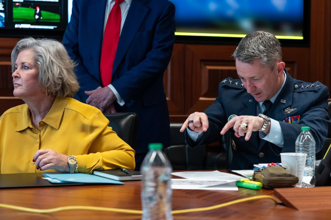Gbkmnetwork's tweet photo. JUST IN

POTUS IN SITUATION ROOM IN THE WHITE HOUSE DURING THE STRIKE OF 3 IRAN NUCLEAR SITES AND HIS TWEET

President of the United States Donald Trump Confirms America’s Strike on Iran soil, hitting 3 Nuclear Sites.

#gbkmfm #gbkmnews  #gbkmnetwork #POTUSTrump #POTUS #potus https://t.co/idMLPFjuvX