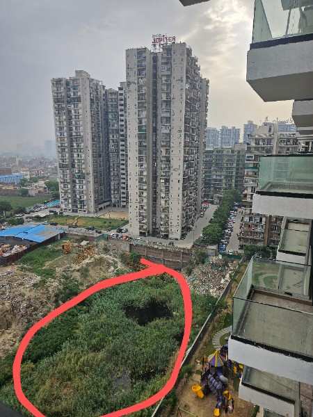 statuswlc's tweet photo. @CPCB_OFFICIAL after repeated writen complaint to pollution control board vasundhara also even after the inspection the sewage water is flowing continuously for the last six months. https://t.co/W0T4oahliC