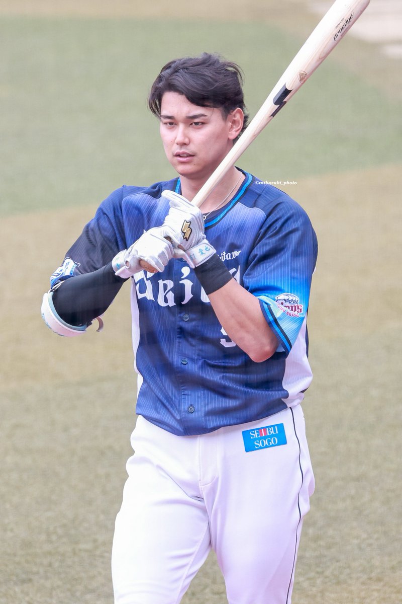 愛也くんまとめて。最近ベルドしか行かないのでビジユニ撮る機会があまりないので新鮮。
