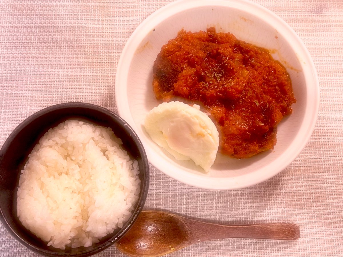 ありがとうございましタ‼️
とってもうまイトマトハンバーグが出来ましタ‼️
思ったより再現できて嬉しかったゾウ🐘🐘
見守ってくれたりアドバイスしてくれたエリファミリーのみんなありがト💕
玉子は爆発させたけど美味しかったわネ🥚😋

 #レヴィあたんねる