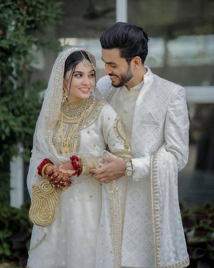 محبت میں ایک پرواہ ہی تو ہوتی ہے
جو محبت کو انمول بنا دیتی ہے🤎