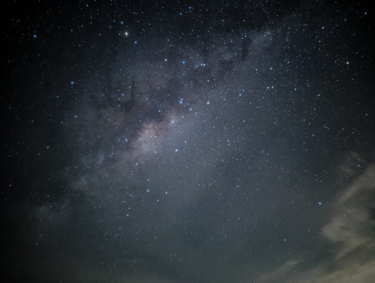 Neat. #Space #TheMilkyWay #Astrophotography