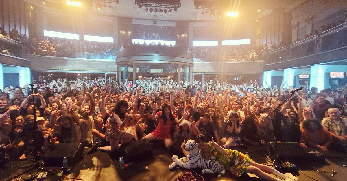 おとぼけビ~バ~ Otoboke Beaver (@otobokebeaver) on Twitter photo Our first time in Calgary!
Thank you so much <a href="/sledisland/">sledisland</a> 🇨🇦
And thanks to all the amazing bands who accepted our invitation and helped make this festival happen!
See you agaaaaain 🦫🩷🧡💙💚
#otobokebeaver
#sledisland Our first time in Calgary!
Thank you so much <a href="/sledisland/">sledisland</a> 🇨🇦
And thanks to all the amazing bands who accepted our invitation and helped make this festival happen!
See you agaaaaain 🦫🩷🧡💙💚
#otobokebeaver
#sledisland