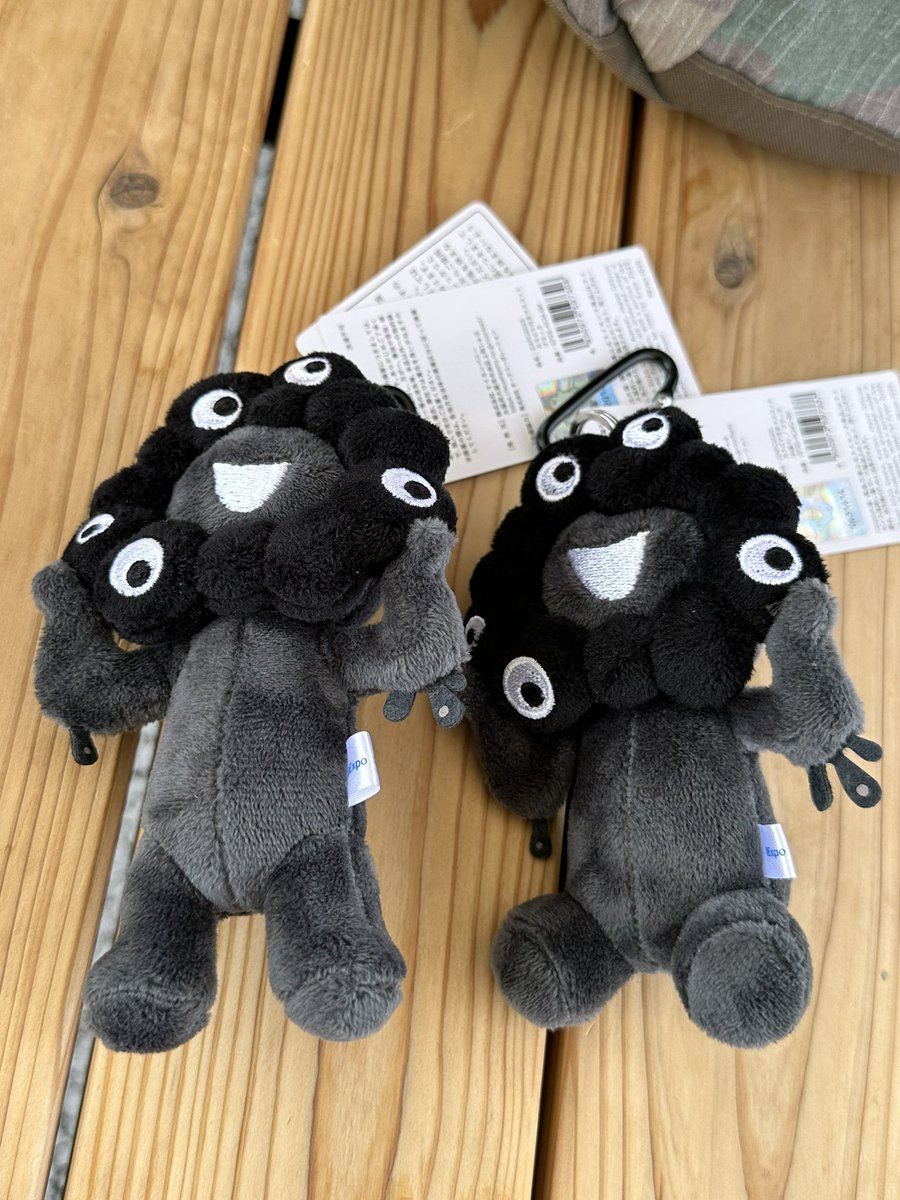 東ゲート MARUZEN JUNKUDOにて❗️ 🥷黒ミャクミャク カラビナ付