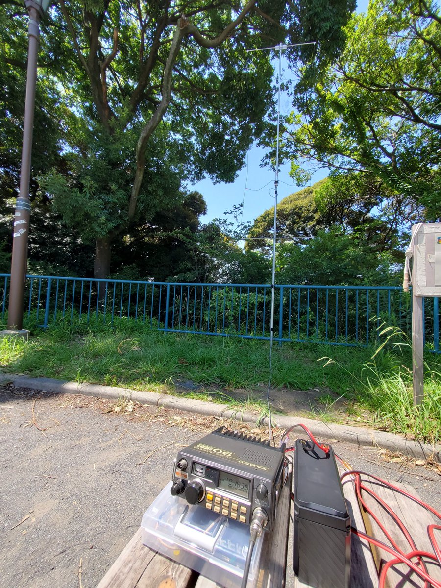 js1xiu's tweet image. #50MHz
6/22 横浜市西区 掃部山公園

交信ありがとうございました。

#6m
黒檜山,青葉区,港北区,保土ヶ谷区,西区,神奈川区,あきる野市

炎天下の公園から、6m復帰後初めて10w運用。
無線休止前の最後の移動運用と同じ設備でした。

8も入感していましたが暑さに負けて撤収。😅

TNX FB QSO!