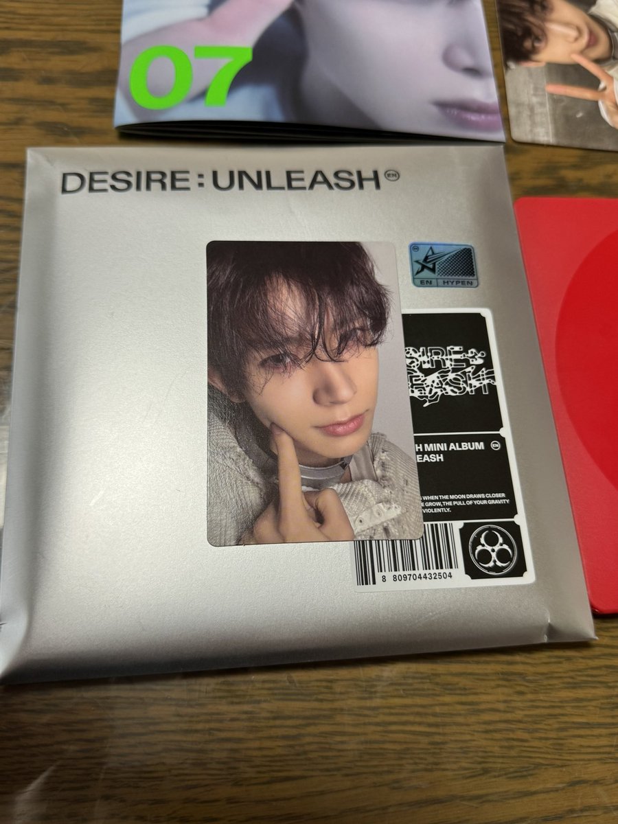 ukaukapjs's tweet photo. ENHYPEN交換　ENGENE ver.

譲　ヒスン
求　同種ジェイ(画像2枚目💕のもの)

郵送、ポスト投函可能な方優先ですが7/5(土)味の素スタジアムでの手渡しも可能です🙆‍♀️

#ENHYPEN #ENHYPEN交換 https://t.co/RZ8NMJfS86