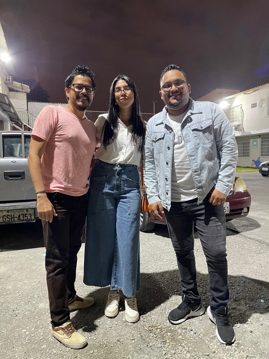diegoe_87's tweet photo. Un poco de la edición pasada del Concierto Together de Generación Conectada con Dios GCD efectuado en la Iglesia Bautista @alboradadefe 🎶

¡Al servicio del Único Dios! 🙌🏼

#Together2024 #GCD #IBAFE #ListosParaUnNuevoConcierto #FelizFinDeSemana 😎 https://t.co/gsN3N115YT