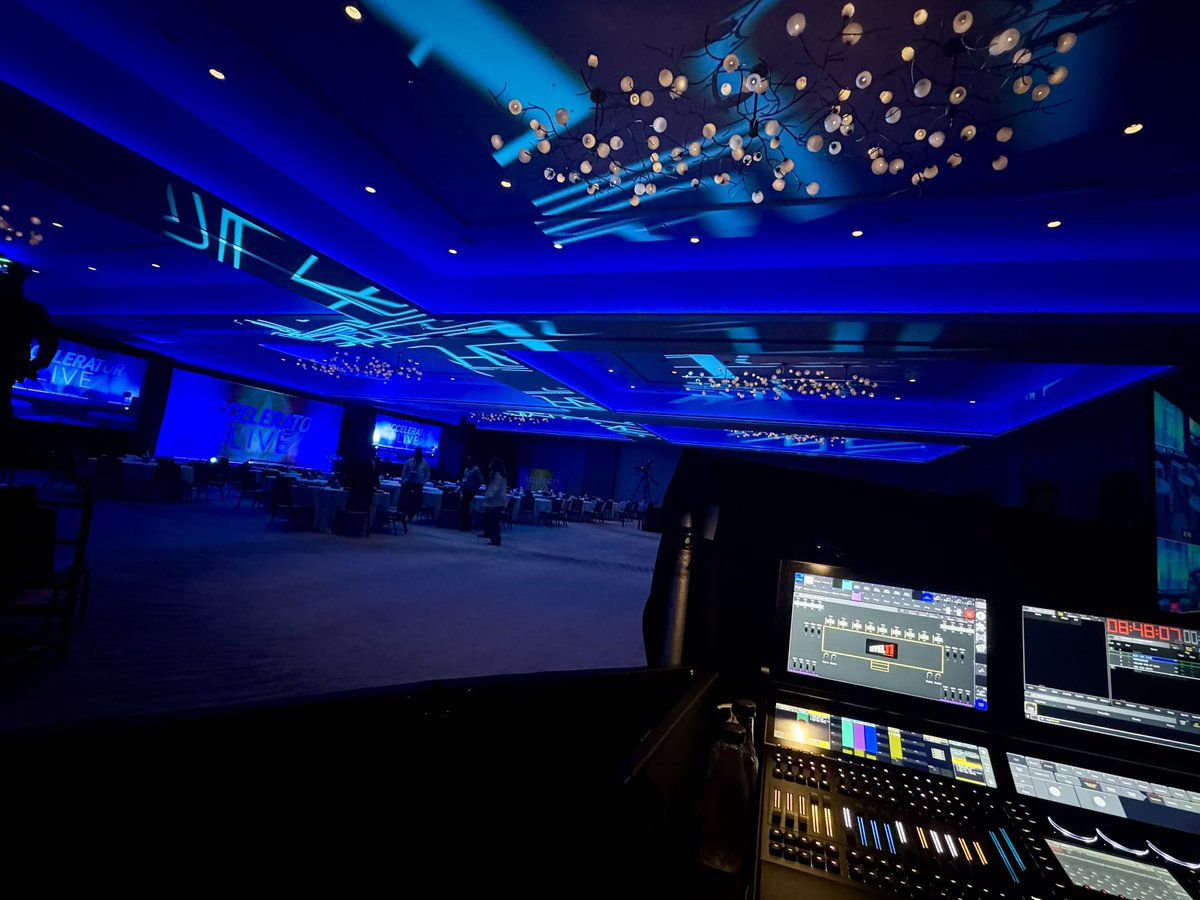 garysutherland's tweet image. Day 4 of 5:
More Showtime with the MA3, and a fun award show
#LightingDirector #LightingDesgin #LightingProgrammer #MA3 #GrandMA3 #MA3 #SGSCreations #SGarySutherland #GarySutherland