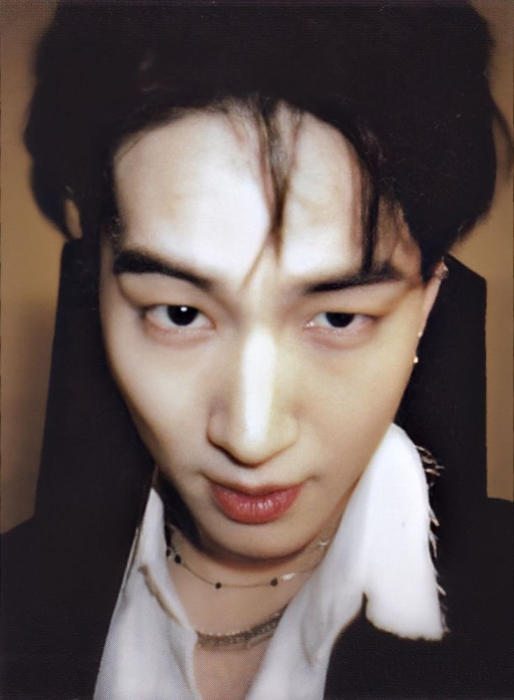 wavesofjayb's tweet image. DAY 3. 
camping or playing with your cats?

#JAYB #제이비 @jaybnow_hr