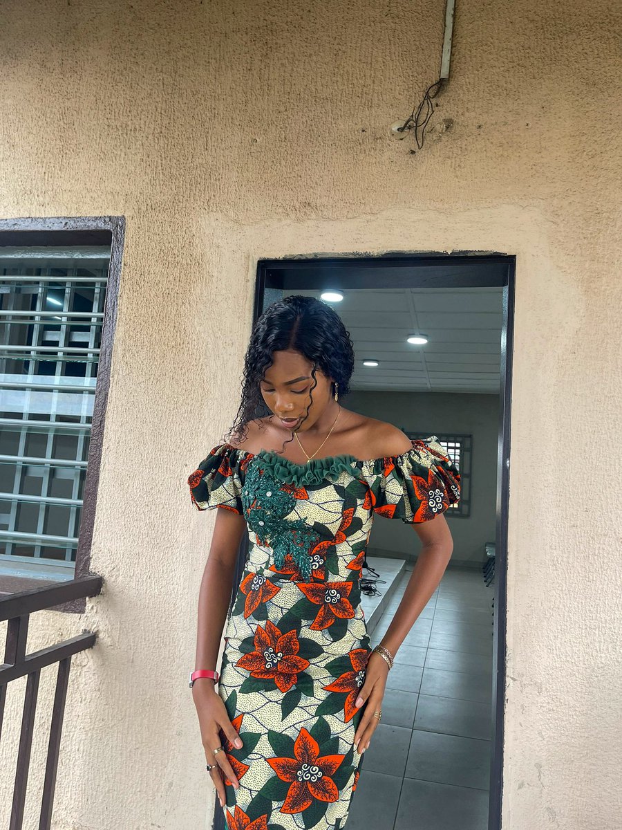 okunadewuraola's tweet photo. “As for me, drawing near to God is good for me.” 😌❤️
#sundaylook #jwfriends https://t.co/ecH22hdAC2