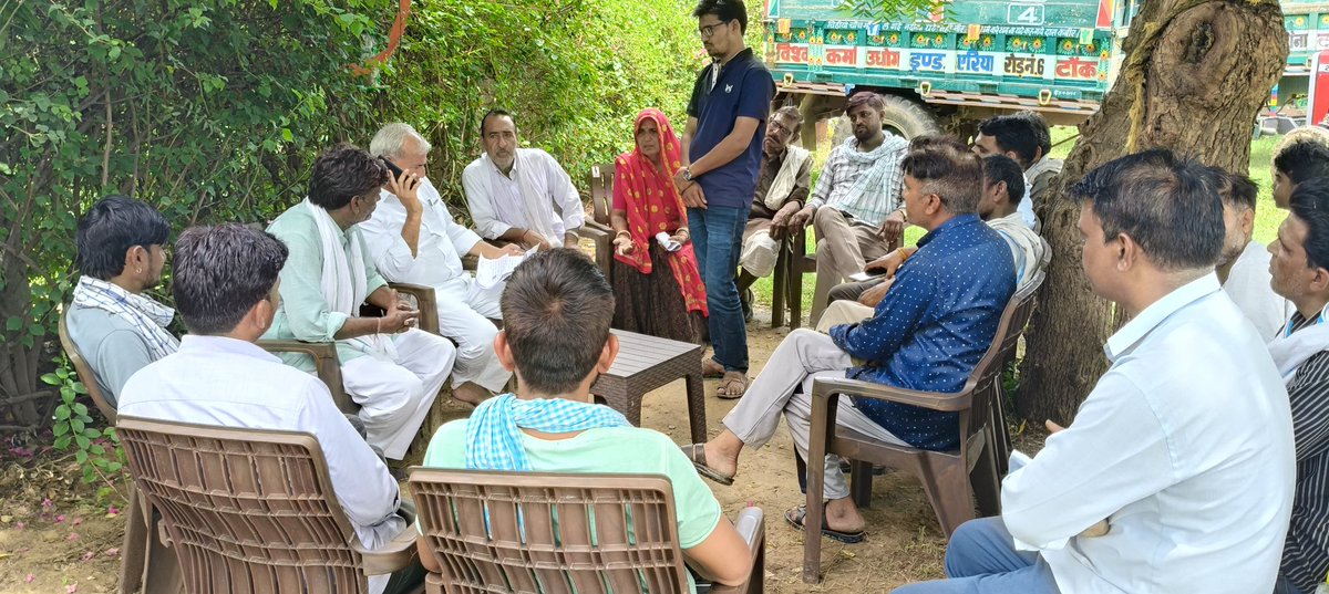Rajendra Gurjar MLA (@bjprajendra_mla) on Twitter photo ЁЯЧУя╕П 22 рдЬреВрди 2025
ЁЯУН рдЯреЛрдВрдХ
рджреЗрд╡рд▓реА рдЙрдирд┐рдпрд╛рд░рд╛ рд╡рд┐рдзрд╛рдирд╕рднрд╛ рдХреНрд╖реЗрддреНрд░рд╡рд╛рд╕рд┐рдпреЛрдВ рд╕реЗ рдореБрд▓рд╛рдХрд╛рдд рдХрд░ рдЙрдирдХреЗ рд╕реБрдЦ-рджреБрдГрдЦ рдореЗрдВ рд╕рд╣рднрд╛рдЧреА рдмрдирд╛ рдФрд░ рдЙрдирдХреА рд╕рдорд╕реНрдпрд╛рдУрдВ рдХреЛ рдЧрдореНрднреАрд░рддрд╛рдкреВрд░реНрд╡рдХ рд╕реБрдирдХрд░ рд╕рдорд╛рдзрд╛рди рд╣реЗрддреБ рд╕рдореНрдмрдВрдзрд┐рдд рдЕрдзрд┐рдХрд╛рд░рд┐рдпреЛрдВ рдХреЛ рдирд┐рд░реНрджреЗрд╢рд┐рдд рдХрд┐рдпрд╛ред
<a href="/BJP4India/">BJP</a> <a href="/BJP4Rajasthan/">BJP Rajasthan</a> <a href="/AgrawalRMD/">Dr.Radha Mohan Das Agrawal</a> <a href="/BhajanlalBjp/">Bhajanlal Sharma</a> <a href="/madanrrathore/">Madan Rathore</a> ЁЯЧУя╕П 22 рдЬреВрди 2025
ЁЯУН рдЯреЛрдВрдХ
рджреЗрд╡рд▓реА рдЙрдирд┐рдпрд╛рд░рд╛ рд╡рд┐рдзрд╛рдирд╕рднрд╛ рдХреНрд╖реЗрддреНрд░рд╡рд╛рд╕рд┐рдпреЛрдВ рд╕реЗ рдореБрд▓рд╛рдХрд╛рдд рдХрд░ рдЙрдирдХреЗ рд╕реБрдЦ-рджреБрдГрдЦ рдореЗрдВ рд╕рд╣рднрд╛рдЧреА рдмрдирд╛ рдФрд░ рдЙрдирдХреА рд╕рдорд╕реНрдпрд╛рдУрдВ рдХреЛ рдЧрдореНрднреАрд░рддрд╛рдкреВрд░реНрд╡рдХ рд╕реБрдирдХрд░ рд╕рдорд╛рдзрд╛рди рд╣реЗрддреБ рд╕рдореНрдмрдВрдзрд┐рдд рдЕрдзрд┐рдХрд╛рд░рд┐рдпреЛрдВ рдХреЛ рдирд┐рд░реНрджреЗрд╢рд┐рдд рдХрд┐рдпрд╛ред
<a href="/BJP4India/">BJP</a> <a href="/BJP4Rajasthan/">BJP Rajasthan</a> <a href="/AgrawalRMD/">Dr.Radha Mohan Das Agrawal</a> <a href="/BhajanlalBjp/">Bhajanlal Sharma</a> <a href="/madanrrathore/">Madan Rathore</a>