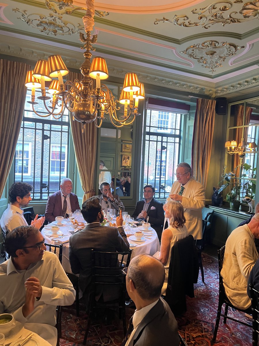 Thomas Hitzlsperger (@hitz_the_hammer) on Twitter photo <a href="/Carl_Portman/">Carl Portman 🏴</a> It is a great read and it was a privilege to have the book launch here <a href="/LEscargotSoho/">L'Escargot</a> <a href="/Carl_Portman/">Carl Portman 🏴</a> It is a great read and it was a privilege to have the book launch here <a href="/LEscargotSoho/">L'Escargot</a>