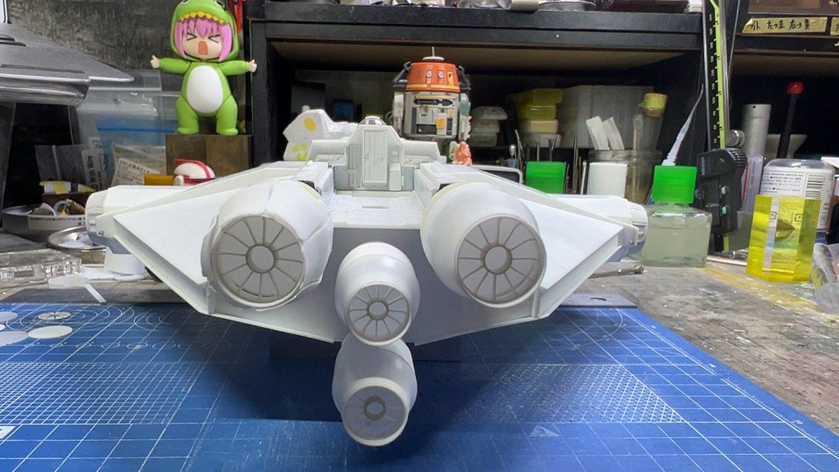 GillesV27t's tweet image. エンジンノズルの中やってました。エンジン外装付けるまでにもうちょい手を入れますけど、とりあえずLED光源が見えないようにするパーツまではなんとか。手がかかる作業が続くw
#144theghost #ghostphantomII #scratchbuild