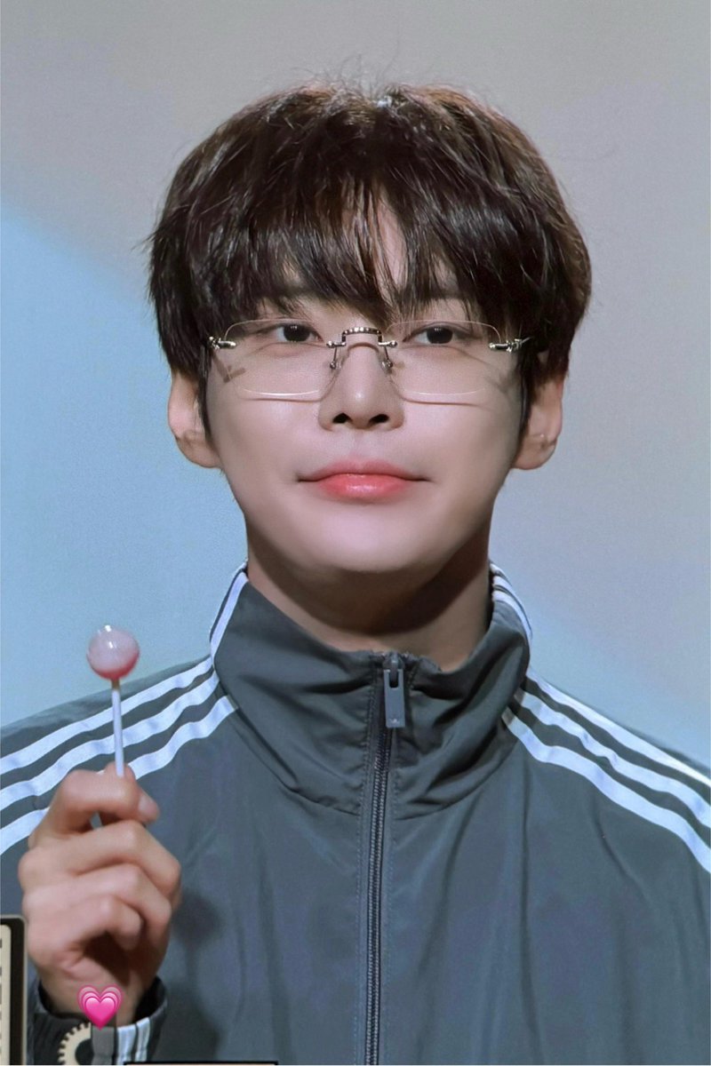 sunticket4456's tweet photo. 250622 #도영 https://t.co/A96PtH052k