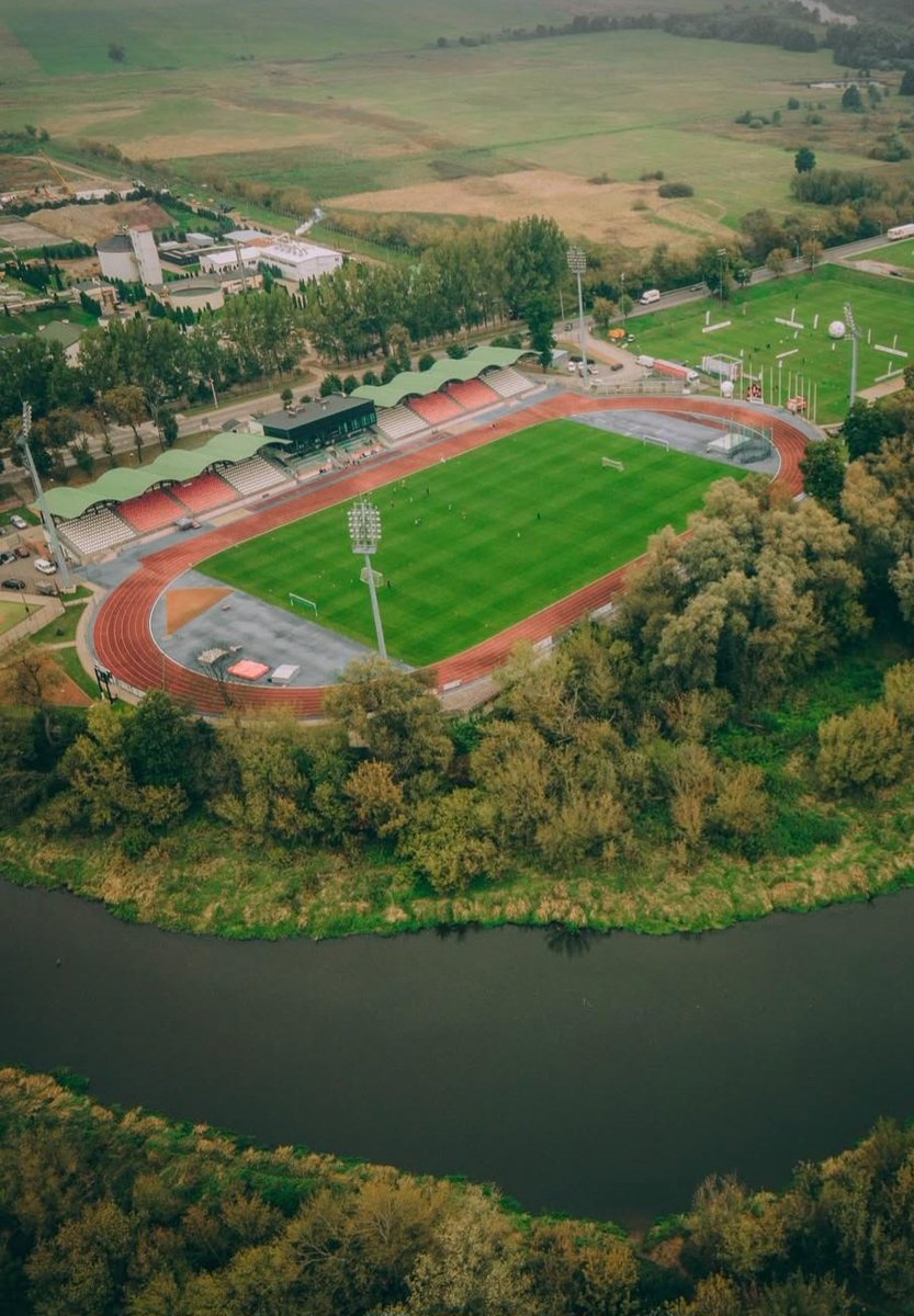 FarOutFootball tweet media