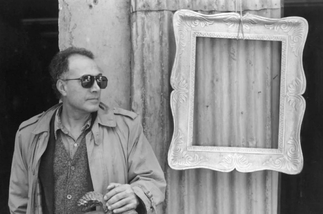 "Bu kadar sorunlu bir dünyada size doğanın fotoğraflarını gösterdiğim için hiç pişman değilim." 

Abbas Kiarostami  
iyi ki geçtin dünyadan 🖤