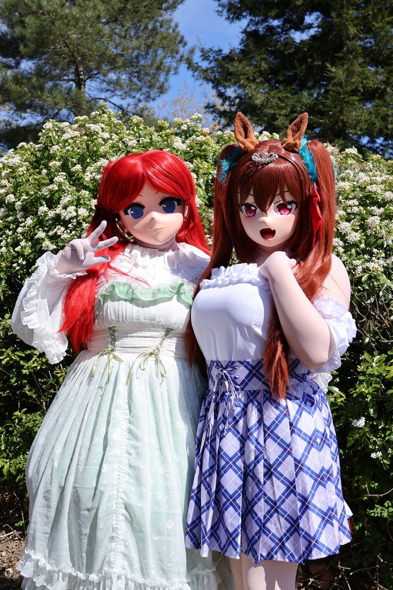 Pretty redheads at the park 💕

♥️: <a href="/IzumiSan01/">Izumi</a> 
📸: <a href="/laura_kig/">LauraKig</a>