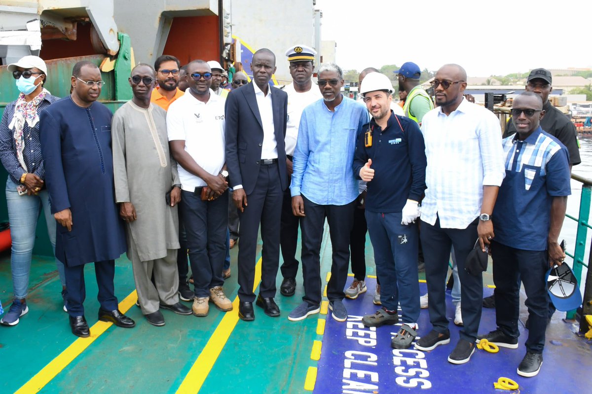 🚢 Campagne agricole 2025 : 33 000 tonnes d’urée réceptionnées au Port de Dakar !

Le Sénégal a réceptionné une cargaison stratégique de 33 000 tonnes d’urée au Port autonome de Dakar, marquant une avancée majeure dans la préparation de la campagne agricole 2025. Cette opération