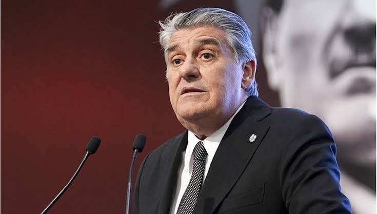 BEŞİKTAŞ'TA TARİHİ KARAR!

GENEL KURUL, DİKİLİTAŞ PROJESİ'NE ONAY VERDİ!

ARTIK İCRAAT ZAMANI BAŞKAN <a href="/SerdalAdali_x/">Serdal Adalı</a>