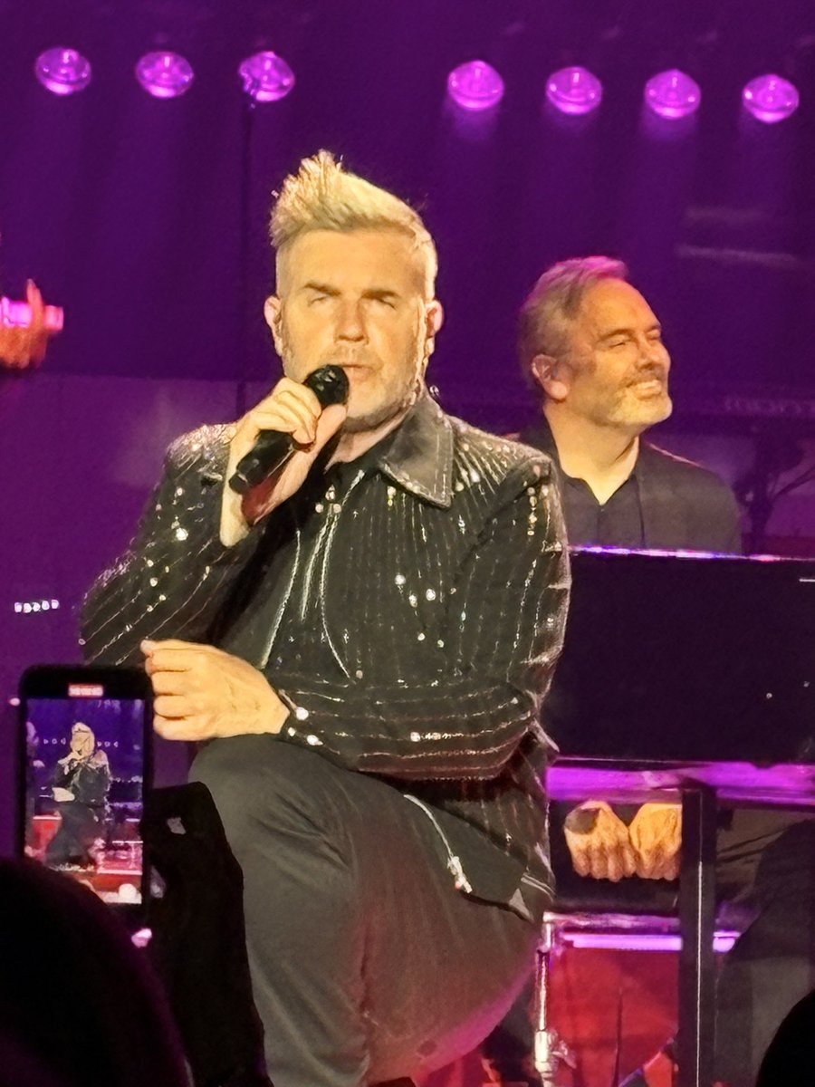 Danielle ⫩ tweet media