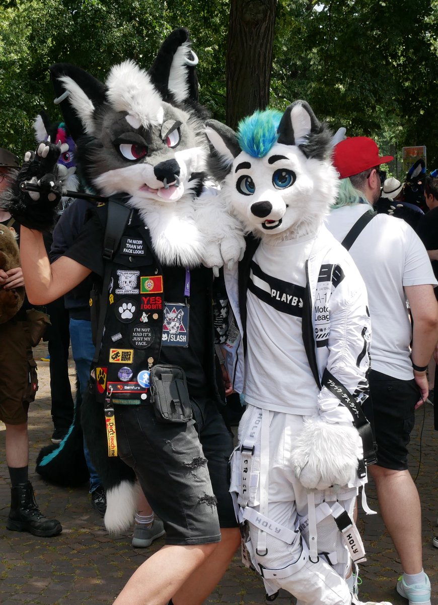 Fashion meets chaos 
featuring <a href="/slashfur/">SLASH</a> 

#FursuitEveryday