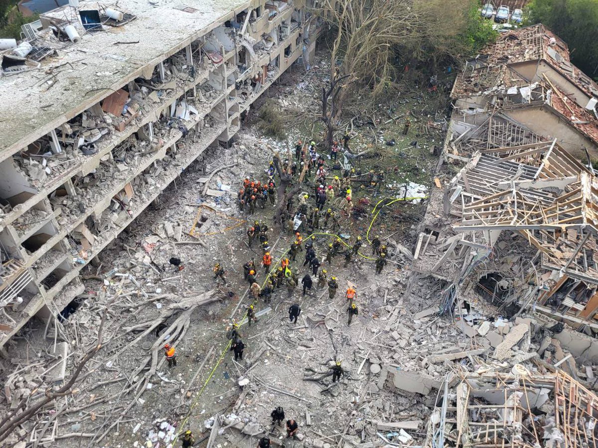 🚨🇮🇱🇮🇷 BREAKING: ISRAEL'S air defense system is CLEARLY COLLAPSING and will get MUCH WORSE in the coming days - Maariv