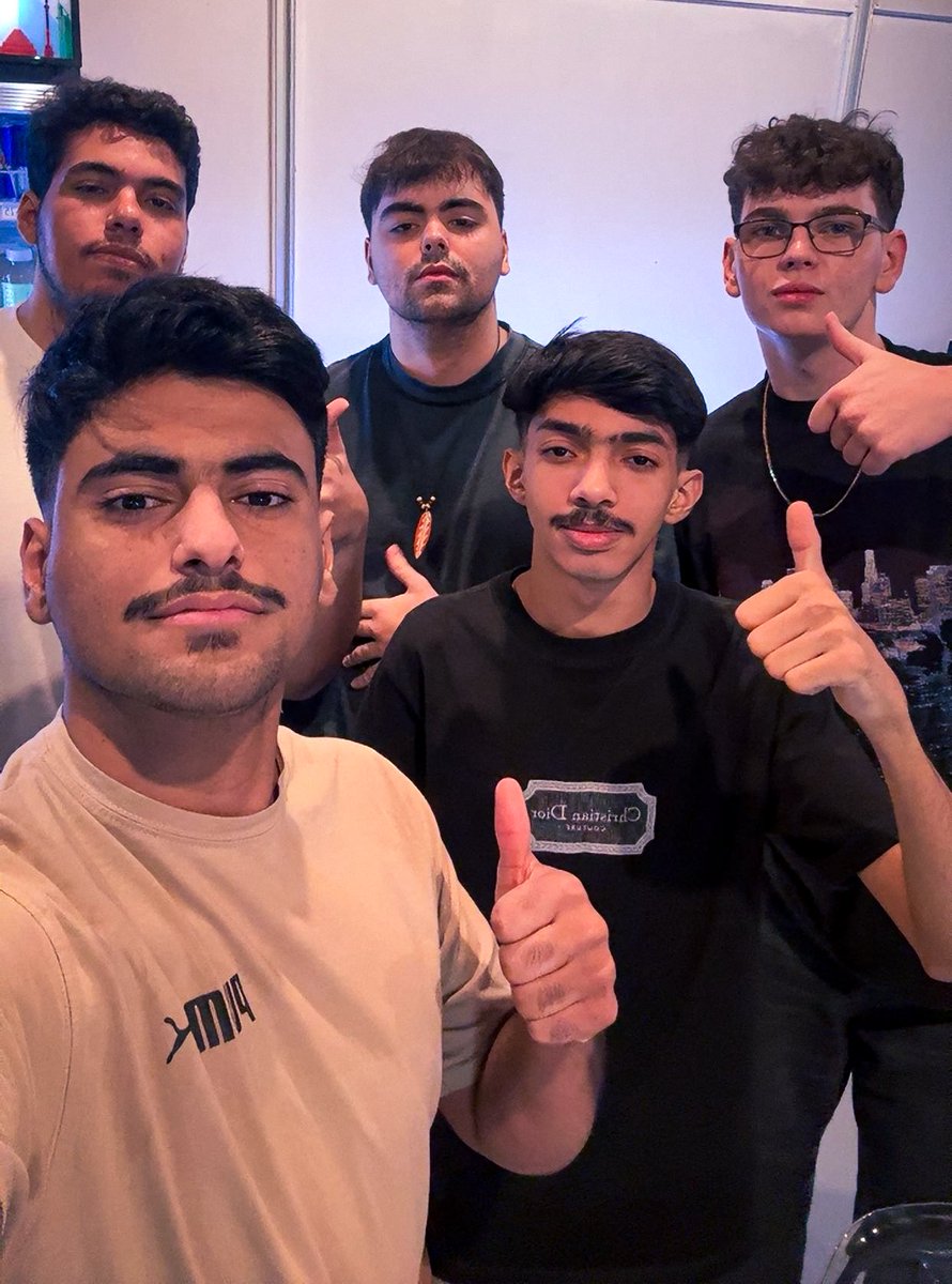 Touchdown in Dallas 🇺🇸 

هُنا دالاس 🫡

نستعد في البوتكامب قبل المغادرة الى رالي 🧠

#TwistTheGame #RLCS