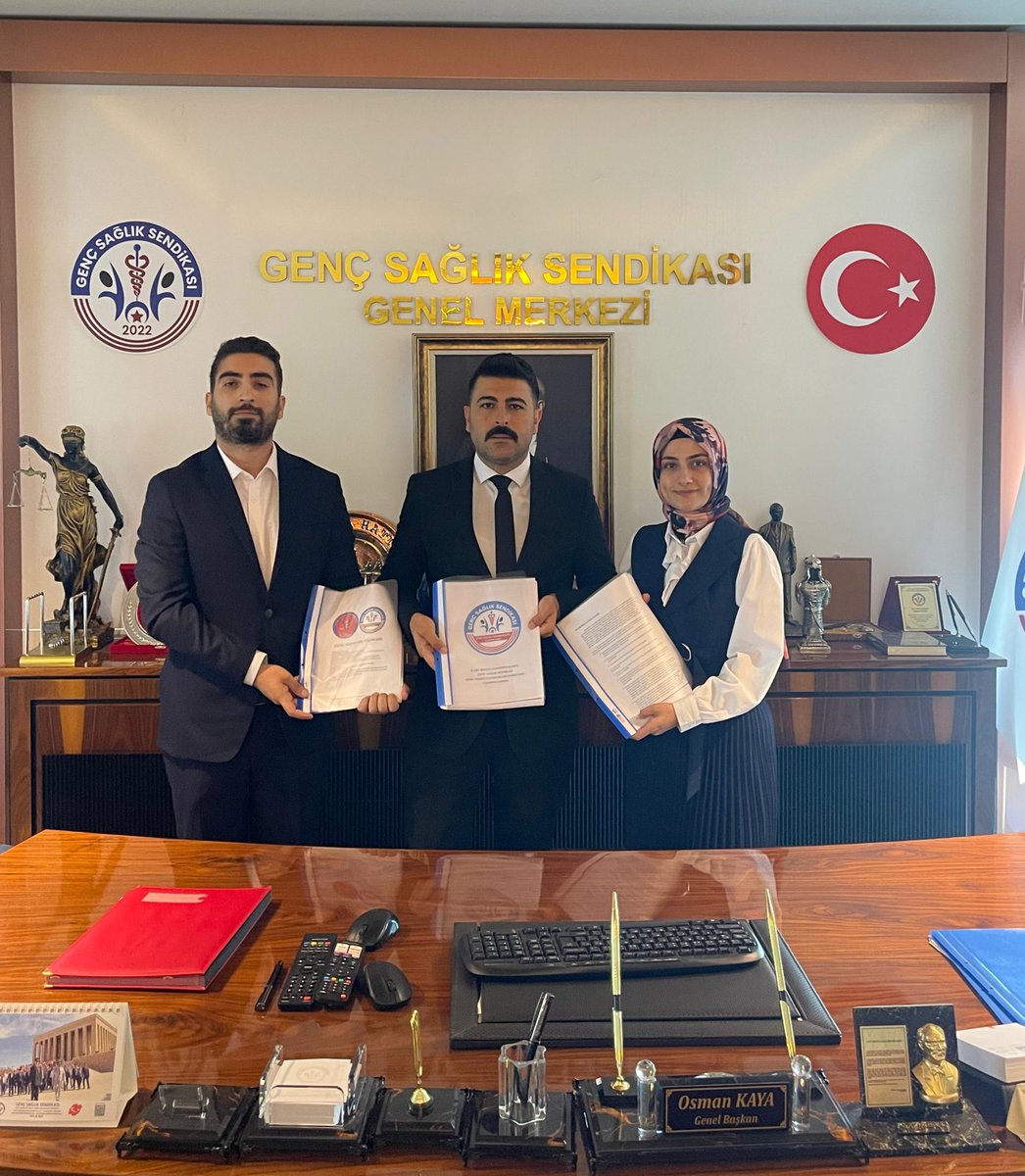 Genç Sağlık Sendikası Genel Merkezinde Fizik Tedavi Teknikerleri Komisyon Başkanlarımızı misafir ettik. 

Fizik tedavi teknikerlerinin çalışma şartlarını ve sorunlarını ele aldığımız verimli bir görüşme gerçekleştirdik. 

Komisyon başkanlarımıza ziyaretleri için teşekkürlerimi