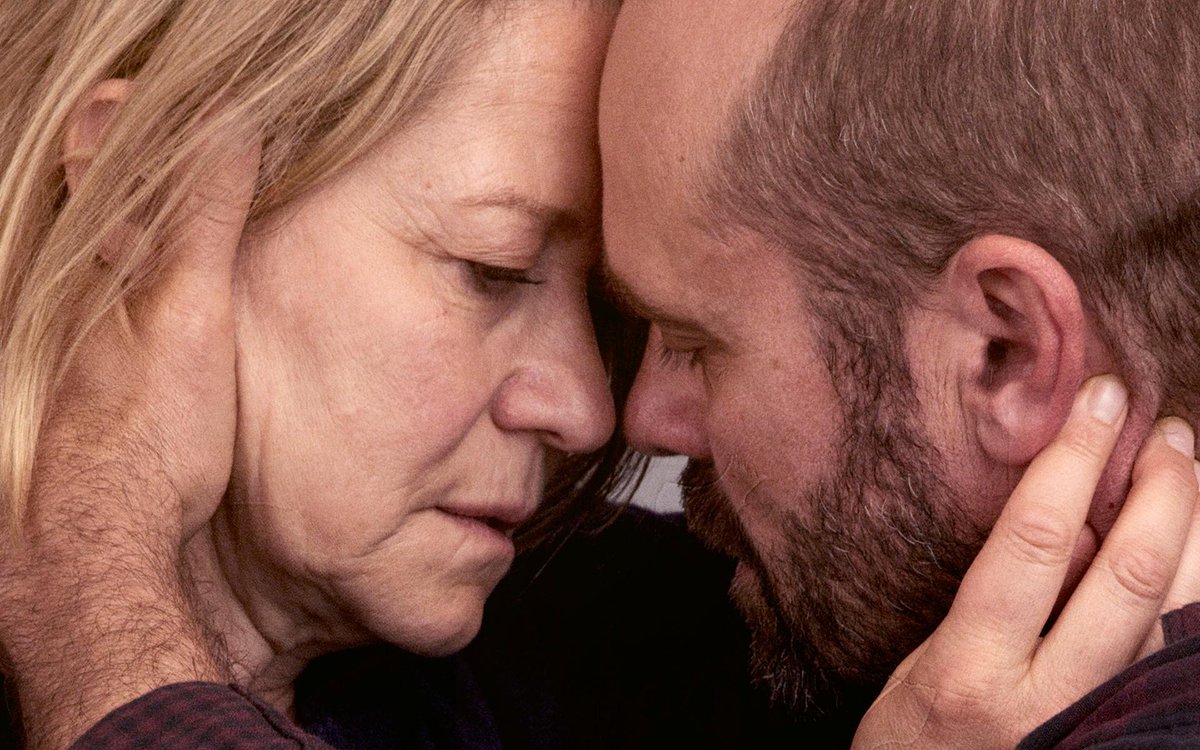 #VolverATi En medio de un proceso de separación, Ane sufre un revés que cambia el rumbo de su vida, obligándola a permanecer junto a Thomas y a retrasar la noticia a sus hijos. Ambos afrontan una nueva realidad y encuentran de nuevo la complicidad en los lugares más inesperados