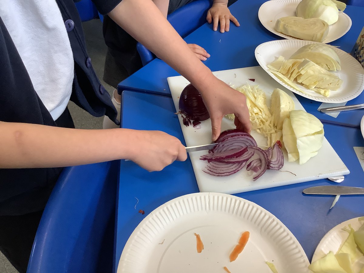 Year 1 have been using their DT cooking skills to make coleslaw! Yum yum!