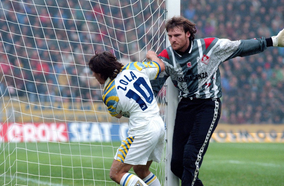 Football90s_'s tweet photo. https://t.co/rWVcSnkyB2