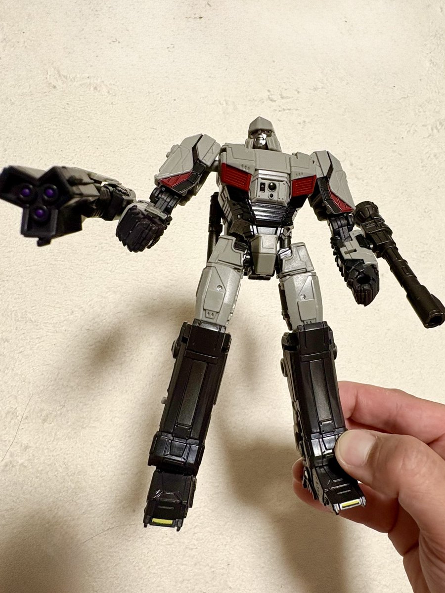 Emane_repaint's tweet photo. んん〜🥰
#transformers https://t.co/H0HyOc2J0l