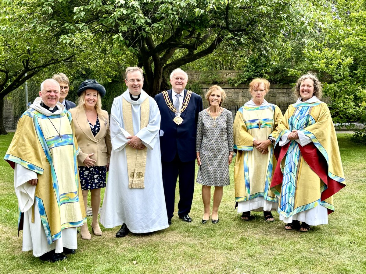 Virginia Lloyd DL (@virginialloyddl) on Twitter photo Honoured to represent <a href="/LordLtWY/">Ed Anderson, Lord Lieutenant of West Yorkshire</a> at The Eucharist on the Feast of The Birth of John the Baptist <a href="/HalifaxMinster/">Halifax Minster</a> inspirational sermon given by The Revd Canon William Lamb who was curate <a href="/HalifaxMinster/">Halifax Minster</a> 30 years ago. Great to attend with Mayor of Calderdale. Honoured to represent <a href="/LordLtWY/">Ed Anderson, Lord Lieutenant of West Yorkshire</a> at The Eucharist on the Feast of The Birth of John the Baptist <a href="/HalifaxMinster/">Halifax Minster</a> inspirational sermon given by The Revd Canon William Lamb who was curate <a href="/HalifaxMinster/">Halifax Minster</a> 30 years ago. Great to attend with Mayor of Calderdale.