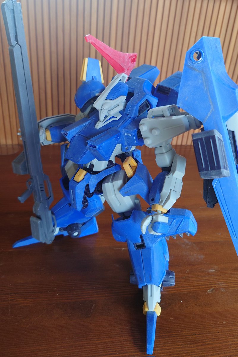 photon310's tweet image. ボークステスタロッサ組み上げ終了。ディティールアップ開始、悩みながらちょっとずつやっていきます。半円モールドどう処理するかなあ