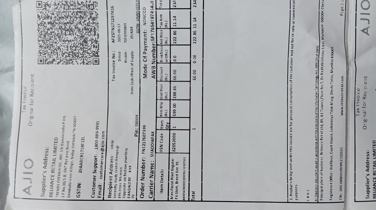 Amvinayshekar's tweet image. What a mess @AJIOLife @AjioCares I ordered for one you gave another one 😟😓

Please take this back 
I ordered mens shirts 
I received kids t shirt!! 7-8yrs

#idiots #shadowfox

Do you this this is mens floral print regular fit shirt???