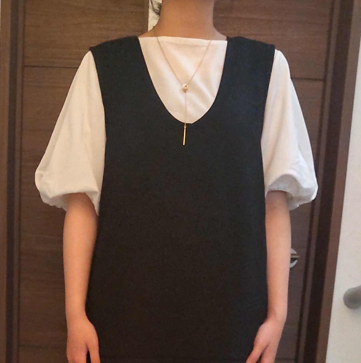 lEsy4Fhin56ROxw's tweet photo. Frene(フラーネ)のダンボールマーメイドVネックジャンスカ✨
とてもかわいくてヘビロテしています🎶
シルエットがすごくキレイでスタイルがいつもより良く見える気がしてお気にいり🤍
着心地も良く、マーメイドシルエットなので動きやすくてどんなシーンにも合って重宝しています!
#pr
#frene
⬇️ https://t.co/oBevFrHCE4
