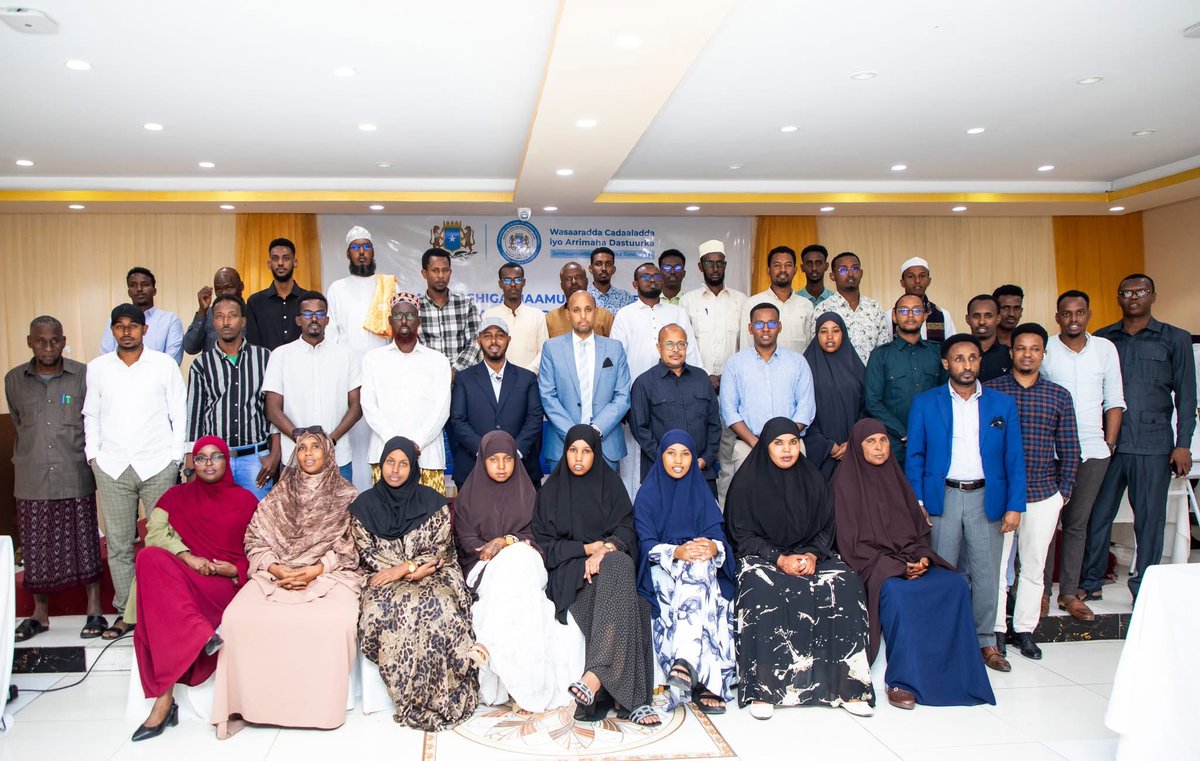 ugbadnour's tweet photo. Honored to have facilitated the @MojSomalia consultation on Customary Justice Policy, engaging formal &amp; informal justice practitioners across Federal Member States. Key insights were shared to enhance inclusive and accessible justice systems. #RuleOfLaw #CustomaryJustice #Somalia https://t.co/JxjT1wlmh9