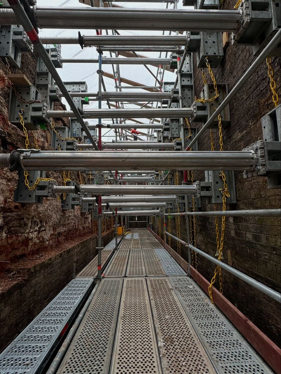 In this evenings video we issue instructions on how to repair a Canal lock with the help of the <a href="/CanalRiverTrust/">Canal & River Trust</a> 😉 #lifesbetterbywater #canal