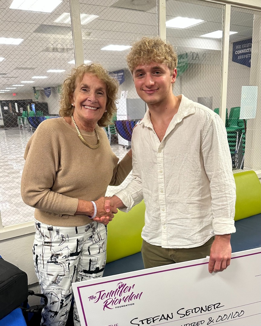 JRiordanABQ's tweet image. Congratulations to Stefan Seidner, tour 2025 recipient of the JRF Scholarship at Colchester HS! Stefan truly embodies our mission to always be kind, loving, caring, and sharing. We’re so proud to support students who inspire others through compassion and character. #SparkKindness