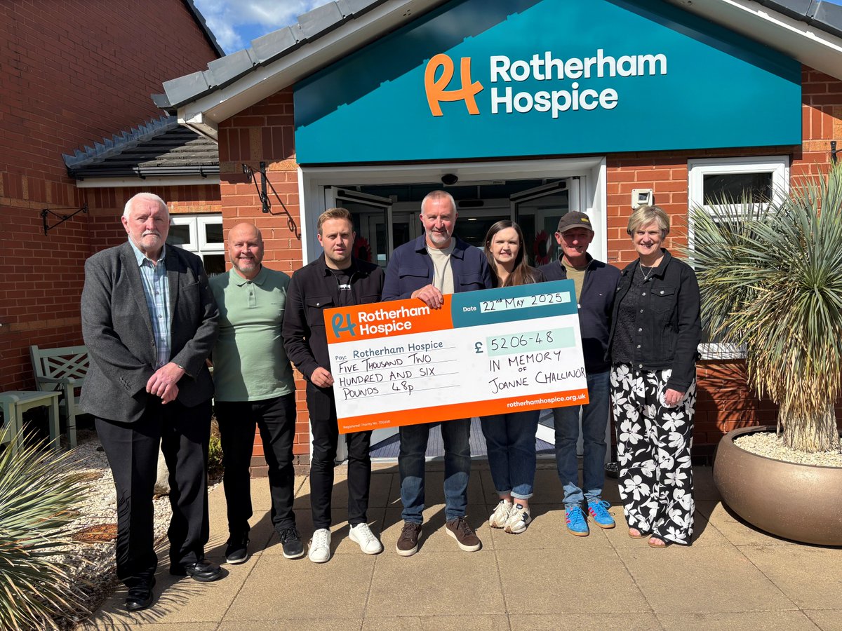 RotherHosp's tweet photo. Thank you for helping us live life’s wishes 🧡
🌼 £5,206.48 in memory of Joanne Challinor
🪁 £1,000 from Kite Packaging
🌟 £766.50 in memory of Geoff Albiston
🐣 £550 from Tesco Rotherham’s Easter raffle
Your support adds more life to every day #RotherGood https://t.co/uNklYHLZeA