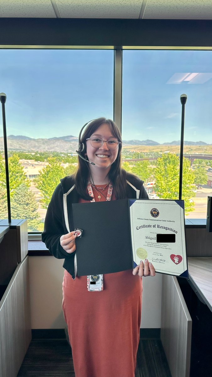 jeffcom911co's tweet photo. Emergency Communications Specialist Abi received a Life Saver pin for giving life-saving assistance to a caller. Congratulations Abi on #anotherlifesaved! https://t.co/gr3s3ZlwVL
