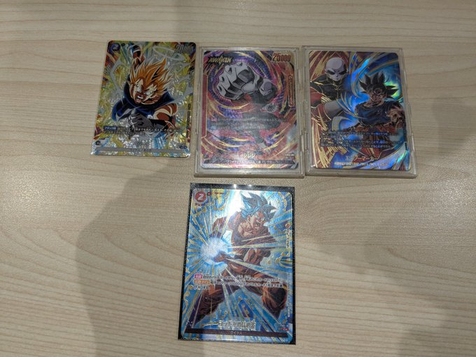 TSUTAYA_BP's tweet photo. 6月22日ドラゴンボールカードゲームショップバトル

優勝者『矢賀晶』さん👑
デッキ名【サカスぺ！！】
コメント『晶軍！！』

優勝おめでとうございます🎊🎊
＃THBトレカ　＃大会結果　＃ドラゴンボールカードゲーム https://t.co/S0N1csw5Fm