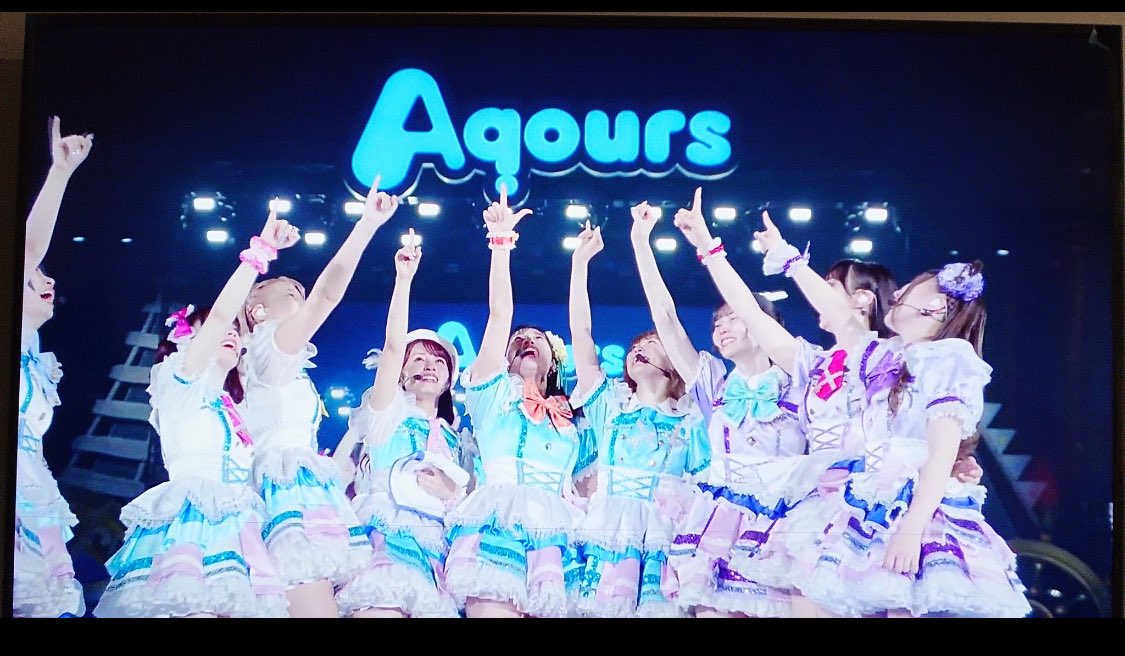 LakeDxympobbbbb's tweet photo. I don’t think I’ve cried this hard since u’s last live performance oh aqours………may you always be eternal 💙🥹😭 https://t.co/pjtTjmvNrq