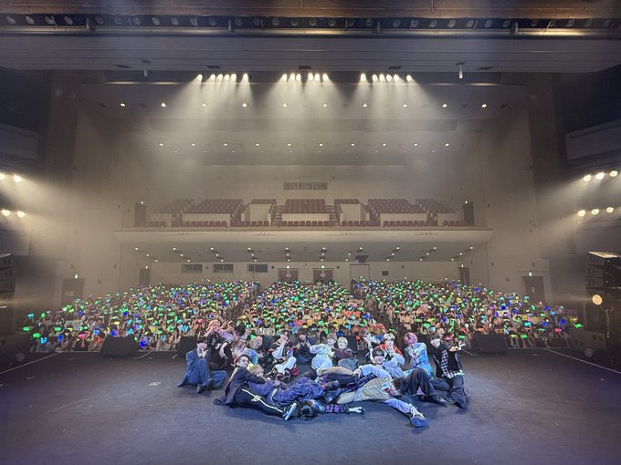 info__paragon's tweet photo. #DMONSTER vol.5 東名阪ツアー
愛知公演パンダドラゴンからは
たいが🐯 (@taiga_paragon )
なぎ💖(@nagi_paragon )
が2日間参加させていただきました‼️
東名阪ツアーありがとうございました‼️
#パラゴン
#パンダドラゴン https://t.co/XxLNMi4Gb3