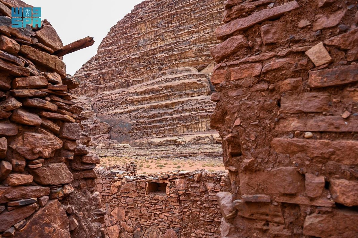 قرية "علقان التراثية" بتبوك.. إرث تاريخي شاهد على إنشاء مركز علقان الحدودي.
spa.gov.sa/ar/w2344120
#واس_جودة_الحياة