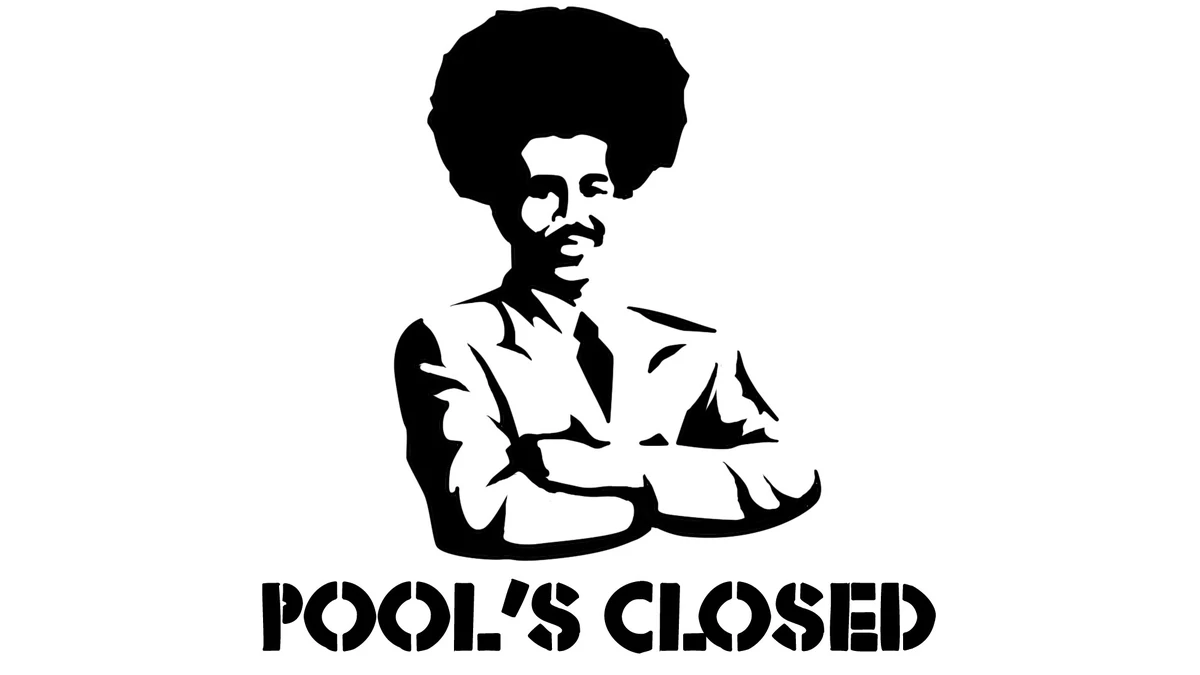 Koertjes's tweet photo. @Partisangirl #PoolClosed lol https://t.co/abFedVMra2