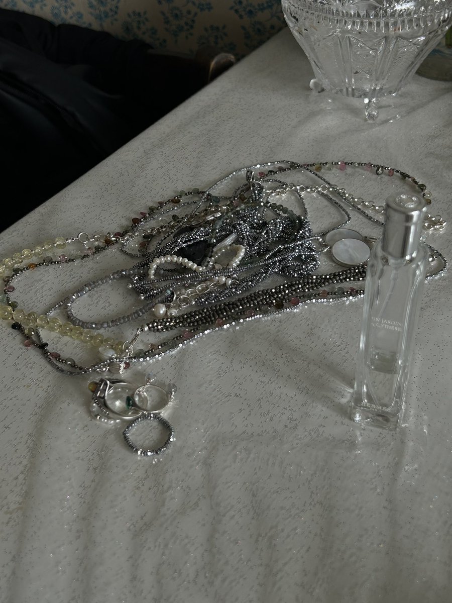 диана, если что tweet media