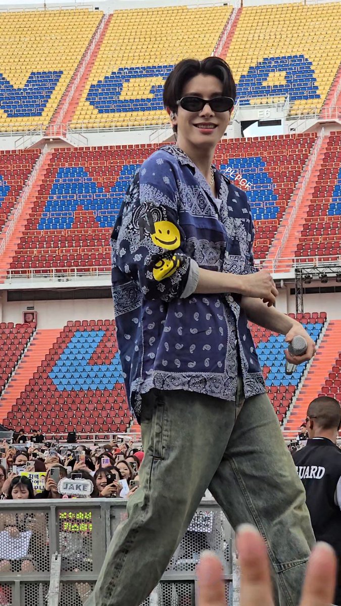 plpgf's tweet image. 🫶🏻🫶🏻

#JAKE #제이크 #ENHYPEN #엔하이픈
#WALKTHELINE_IN_BANGKOK